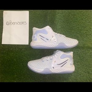Nike KD Trey 5 VIII EP Men Kevin Durant White Blue
